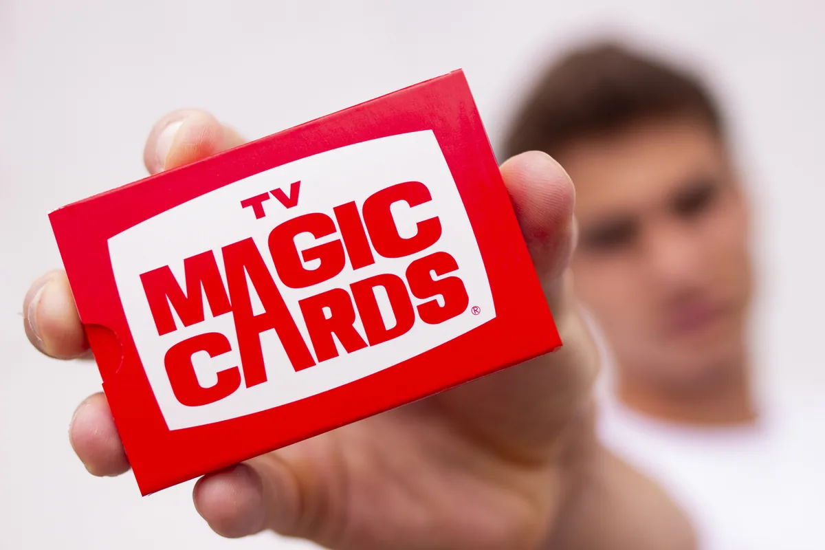 TV Magic Cards – Does Magic Tricks All By Itself!